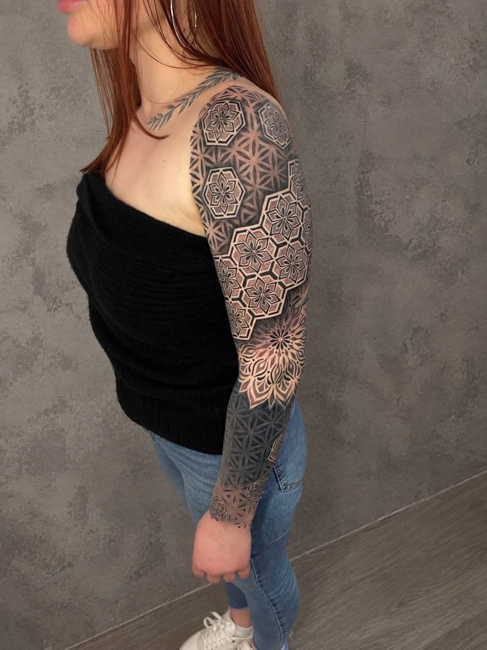 Harmonic Geometric Sleeve